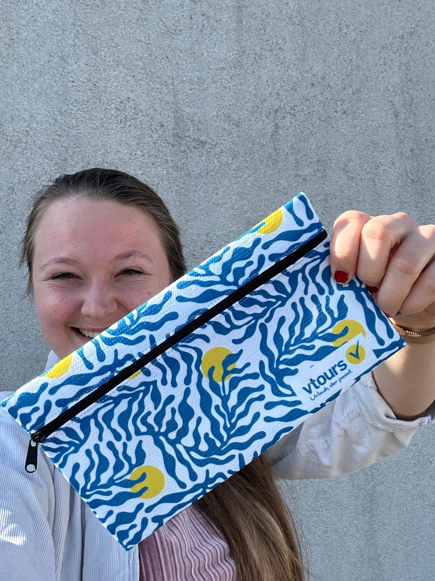Ticket Taschen aus recycelten Plastikflaschen mit Print nach Wunsch und Logo
