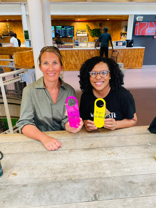 Nachhaltigkeitsschild für Hotels und sinnvolles Giveaway für Eure Kunden