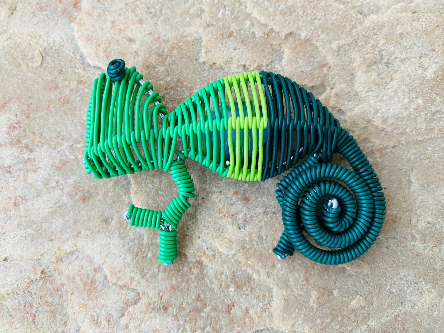 Magnet, Büroklammer oder Schlüsselanhänger aus altem Telefondraht – Farben in Eurer CI möglich