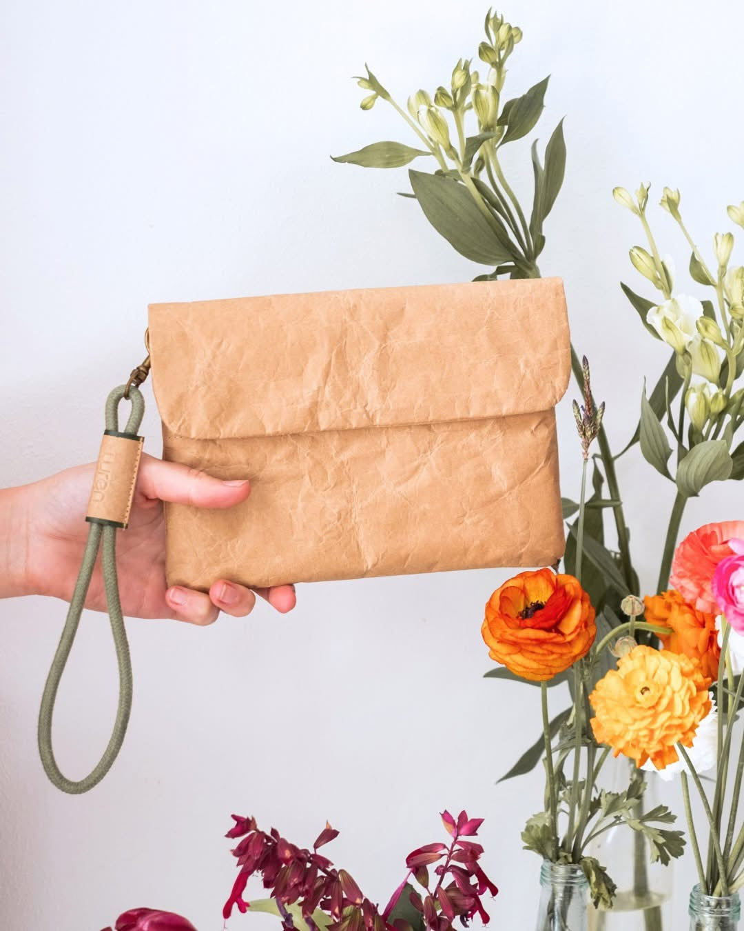 Recycled Cement Bag Paper Mini Sleeve Natural, mit Logo möglich