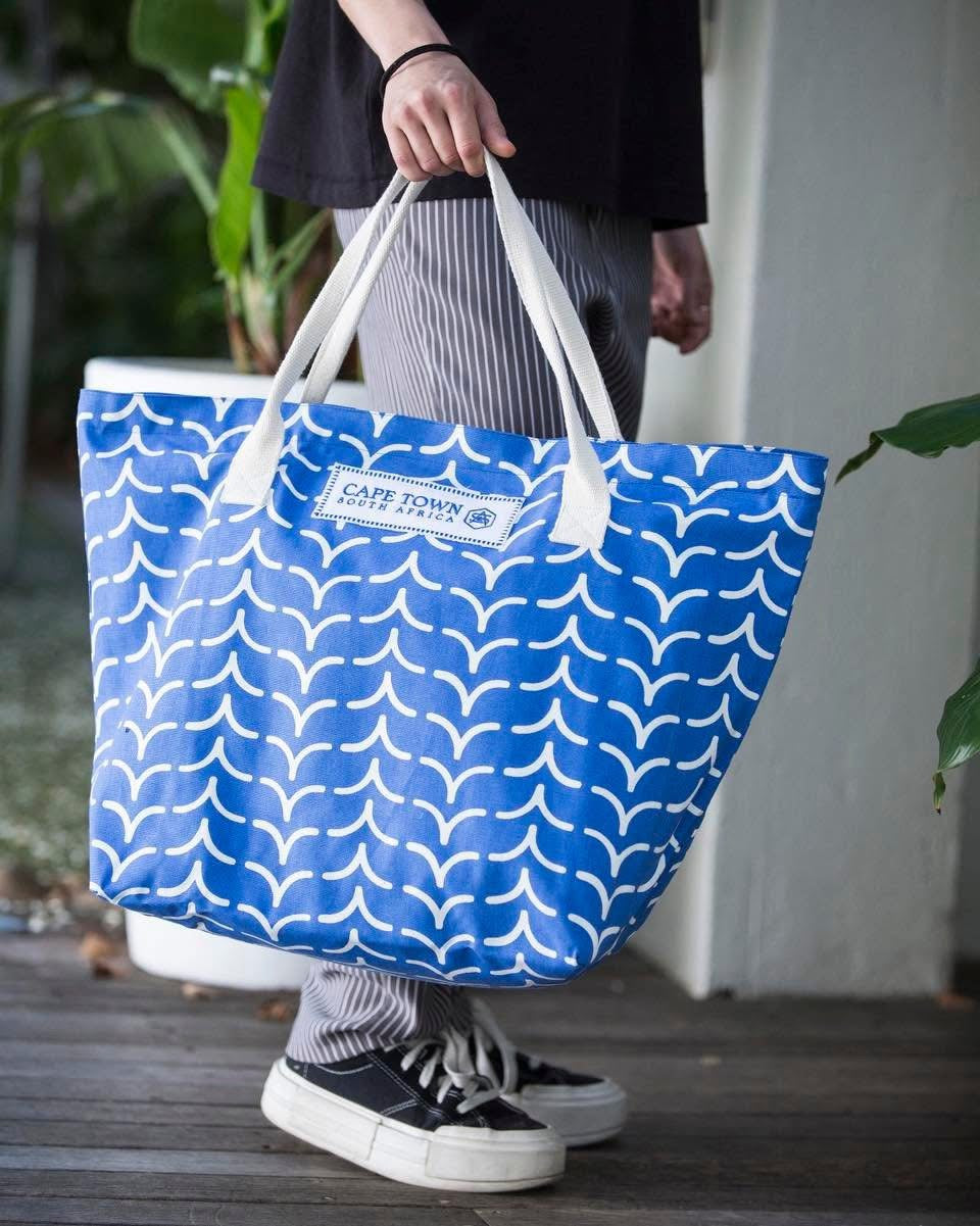 Whales Tails Beach Bag Blue – limited Cape Town Edition