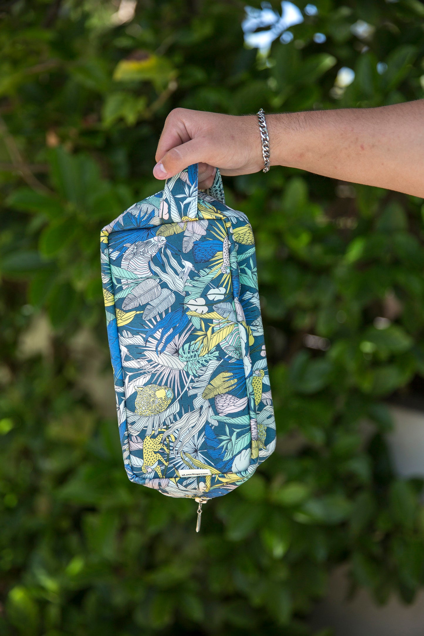 Wash Bag – in verschiedenen Prints mit Logo