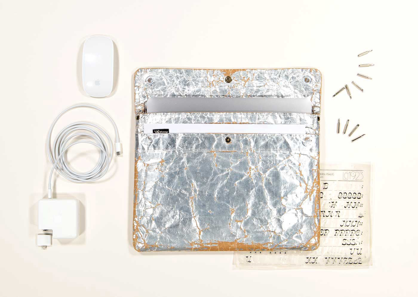 Recycled Cement Paper Laptop Sleeve Silver – verschiedene Größen