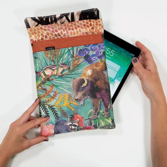 Recycled Cement Paper iPad oder Tablet Sleeve Wilderness