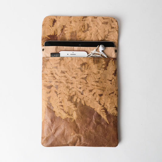 Recycled Cement Paper iPad oder Tablet Sleeve Fern 8 Polysticum
