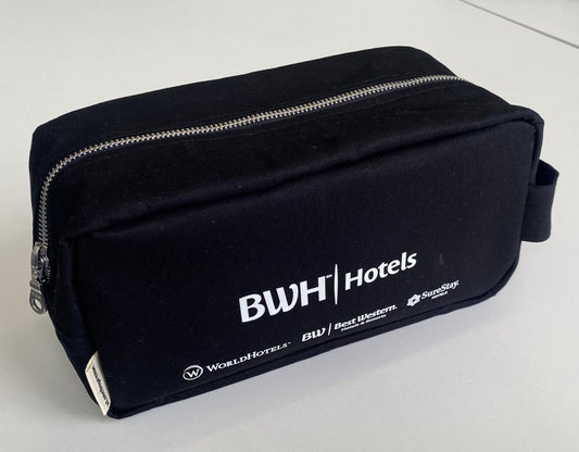 Wash Bag – in verschiedenen Prints mit Logo