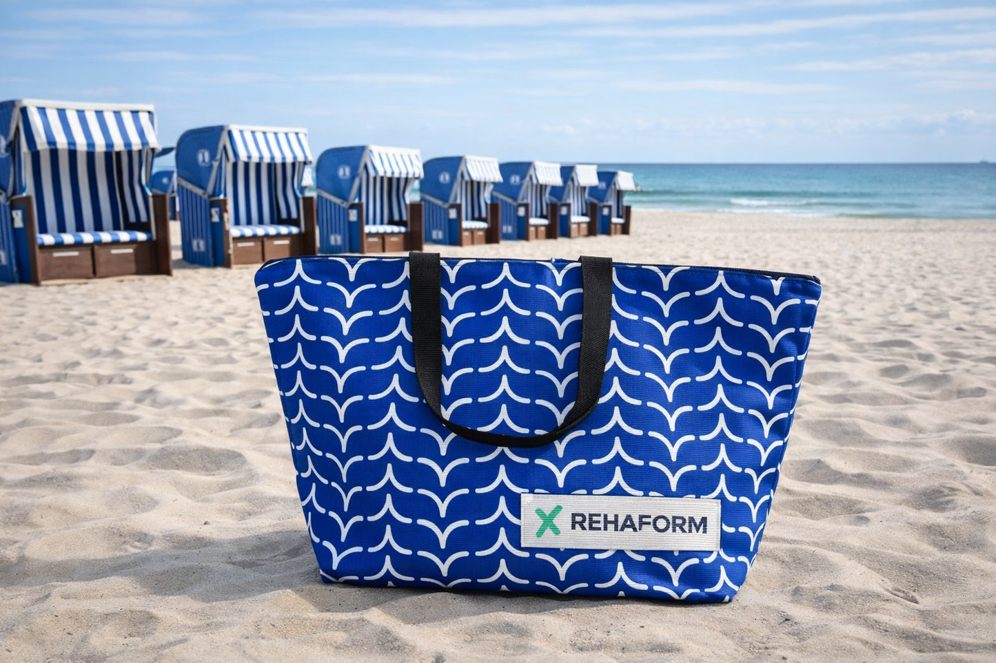 Shopper Cooler-Bag aus recycelten Plastikflaschen – verschiedene Prints, digital in Euren Farben, mit Logo möglich