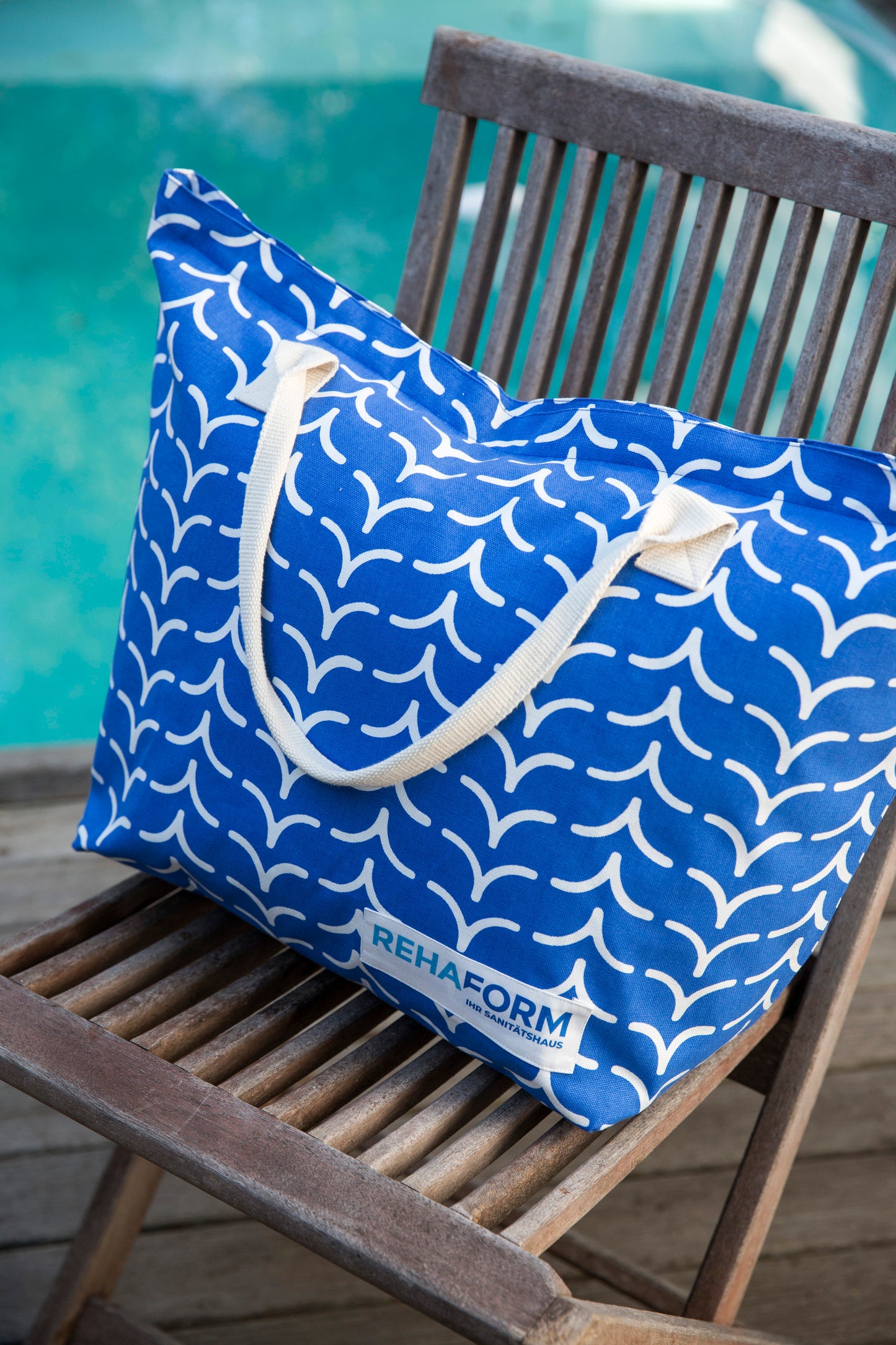 Bag als Geschenk für Mitarbeiter oder Kunden mit Print in Eurer CI und Logo
