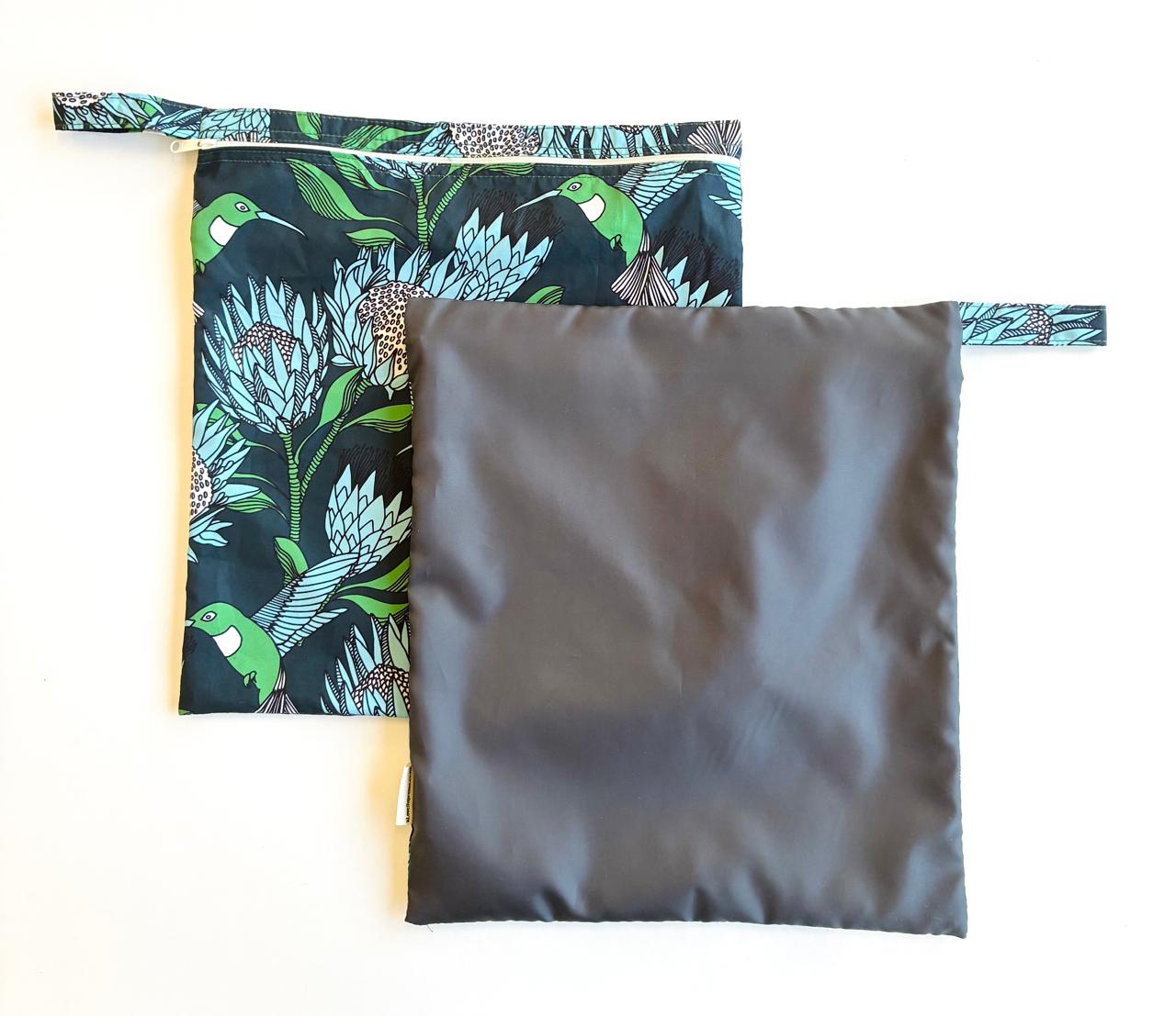 TAFFETA Wet Bag mit Strap (RECYCLED MATERIAL)