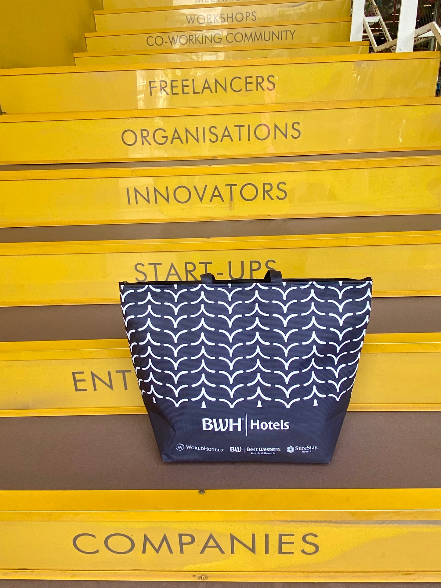 Shopper aus recycelten Plastikflaschen Uni oder mit Print nach Wunsch – zwei Größen