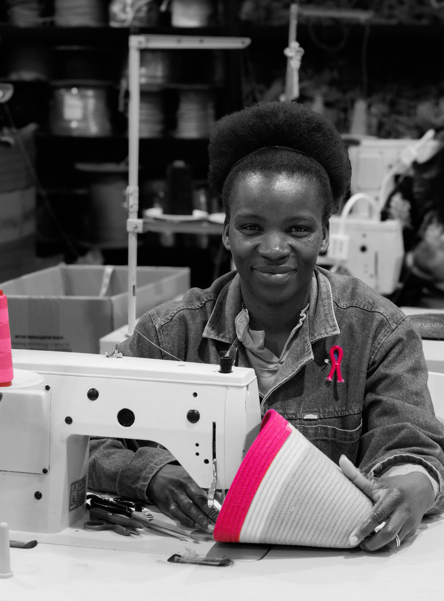 "Pink Rope Loop" -Anstecker