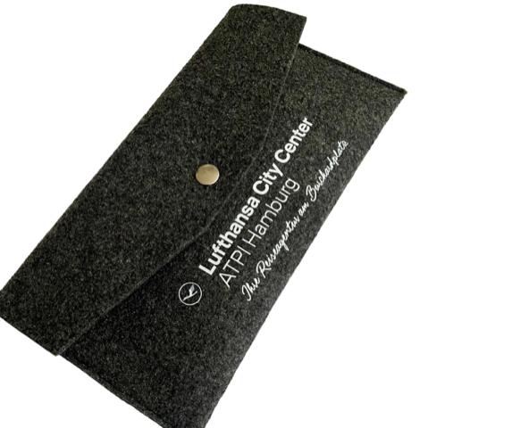 Eco-Felt Travel Document Holder aus recycelten Plastikflaschen auf Wunsch mit Logo