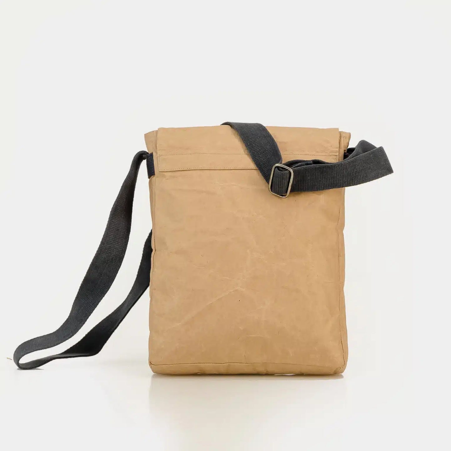 Sling Bag aus recycelten Zementsäcken – Natural, mit Logo möglich