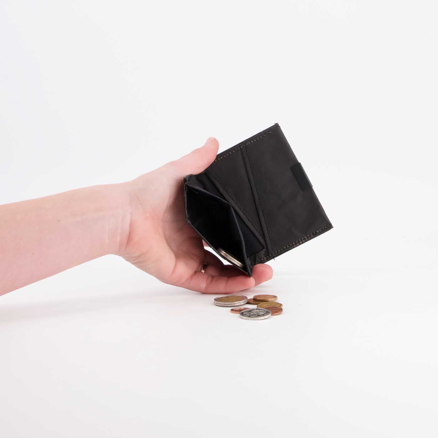 Square Wallet aus recyceltem Kraftpapier – verschiedene Farben, mit Logo möglich