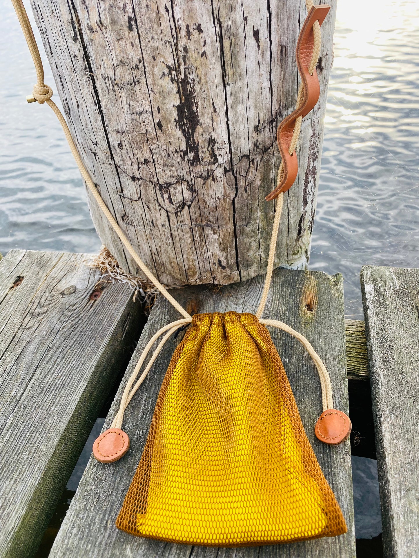 Kleine (Handy-)Tasche als Geschenk für Mitarbeiterinnen – verschiedene Farben