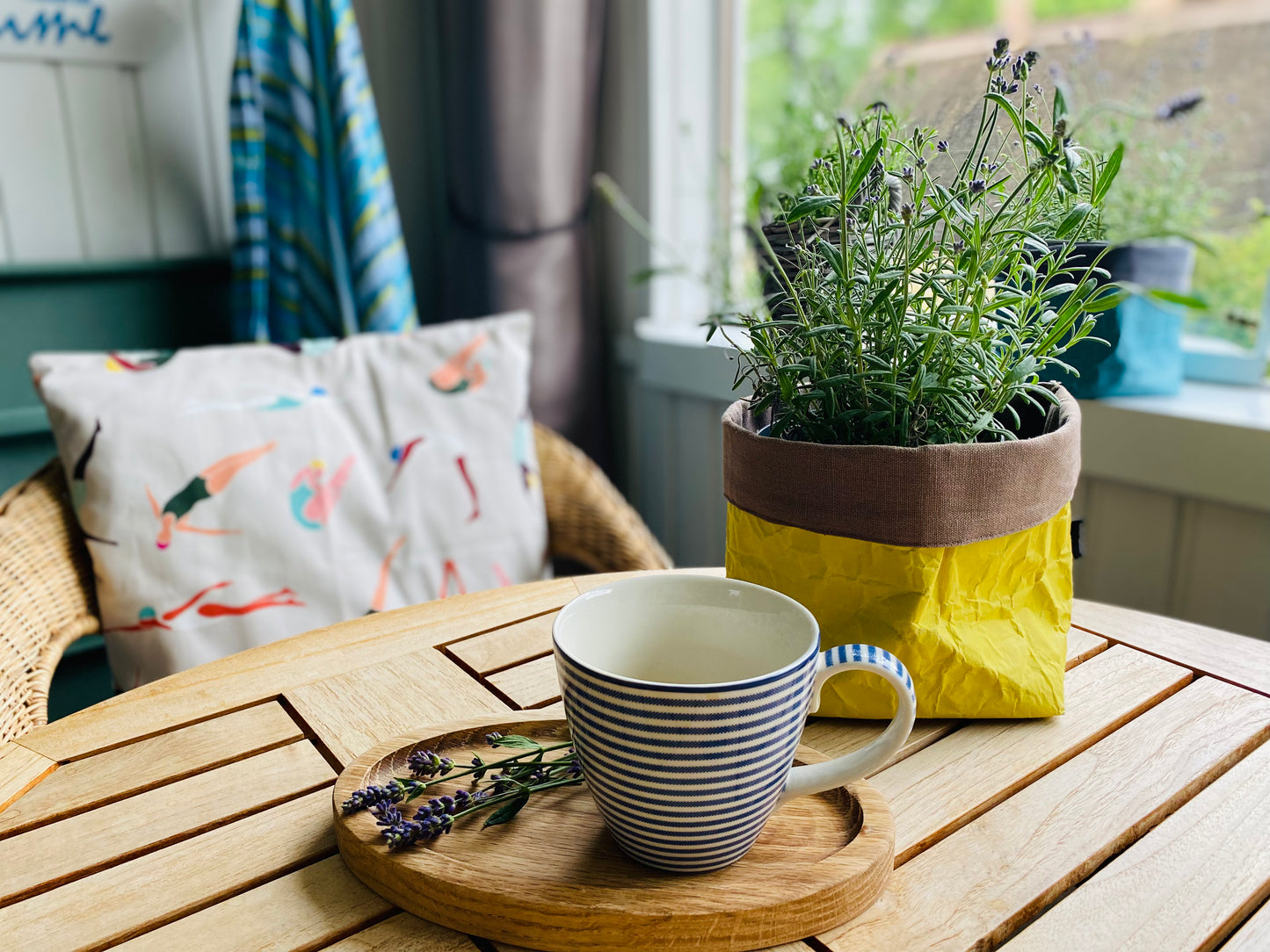 Oval Coffee Board