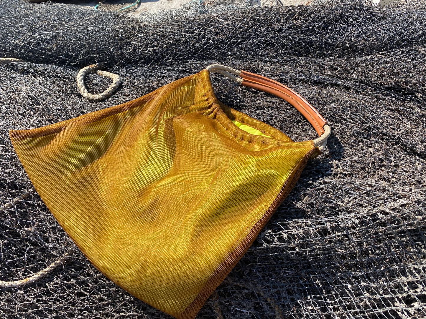 Moire Tasche – Caramel Yellow