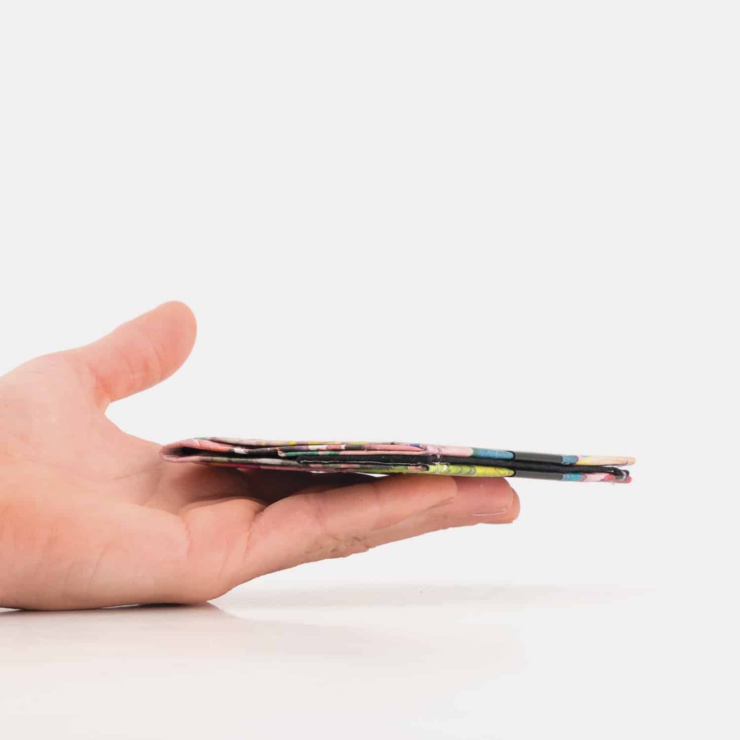 Square Wallet Botanical aus recyceltem Kraftpapier