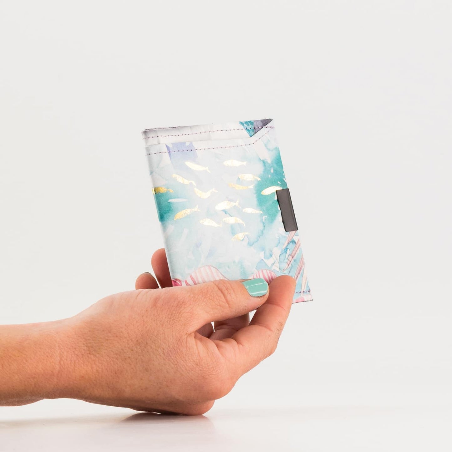 Square Wallet aus recyceltem Kraftpapier Ocean