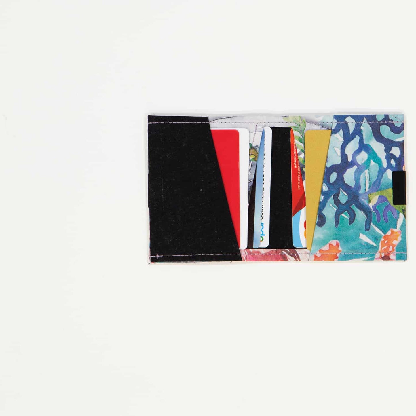 Square Wallet aus recyceltem Kraftpapier Ocean