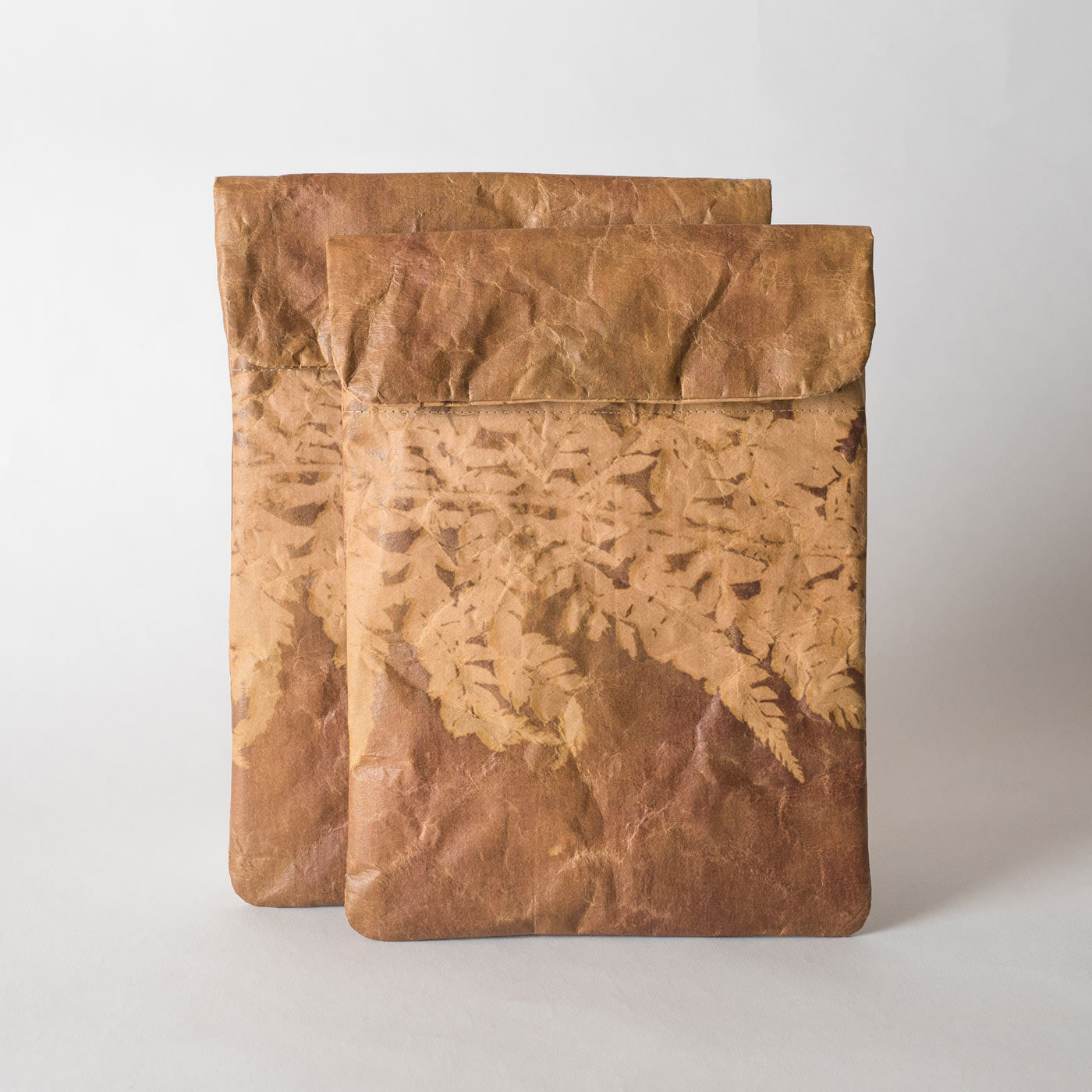 Recycled Cement Paper iPad oder Tablet Sleeve Fern 8 Polysticum
