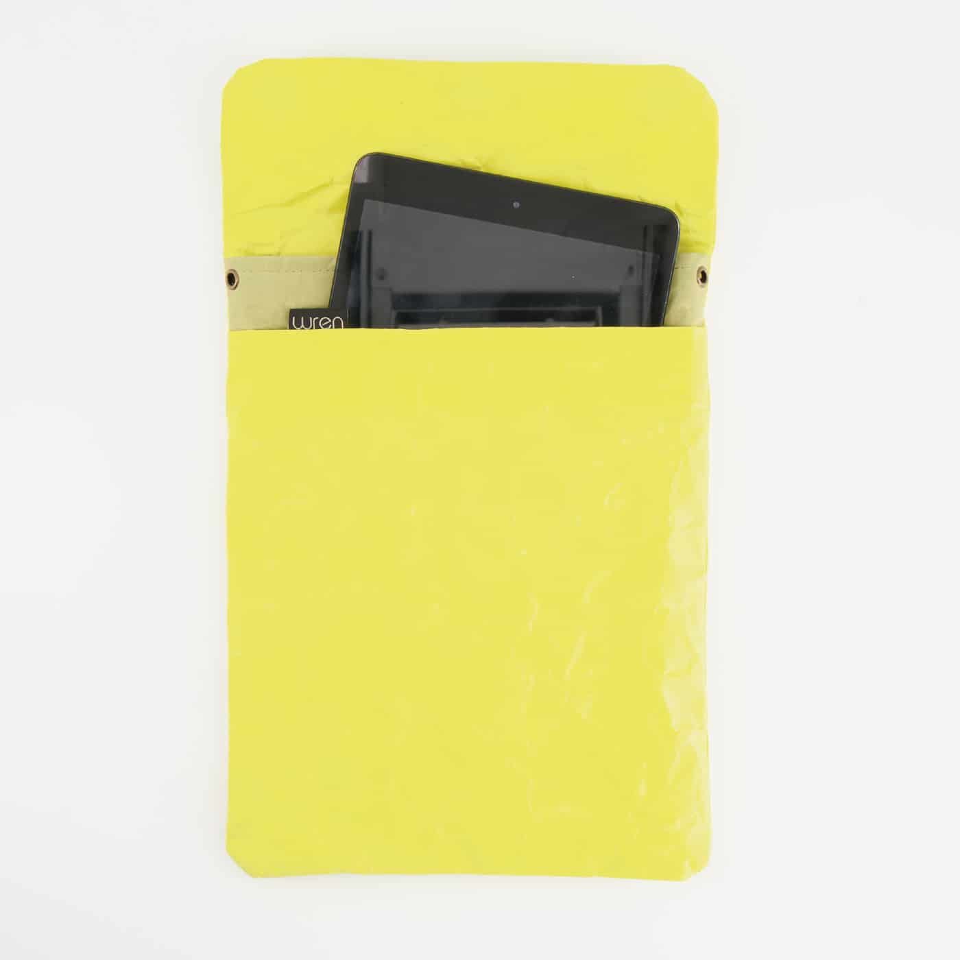 Recycled Cement Paper iPad oder Tablet Sleeve Lemon