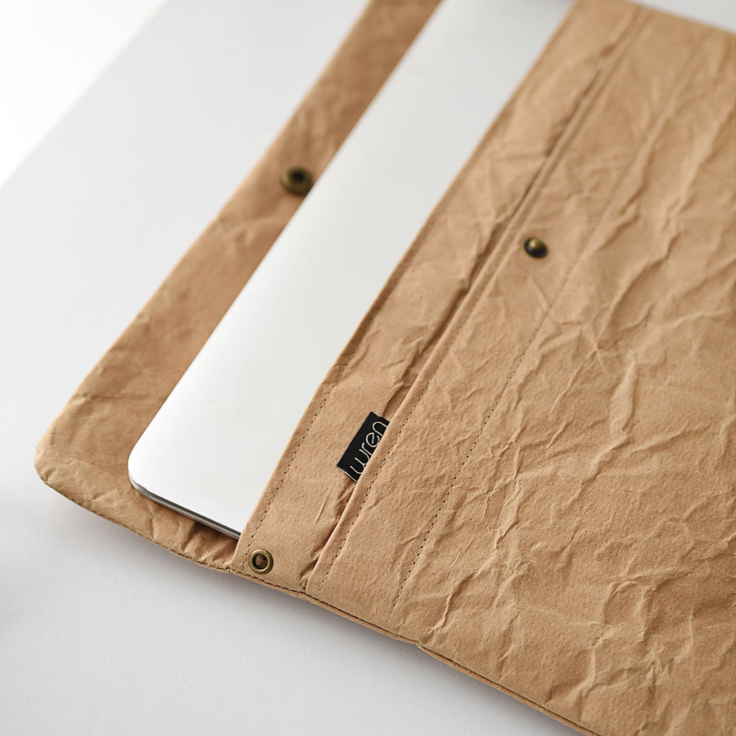 Recycled Cement Paper Laptop Sleeve Natural – verschiedene Größen, auf Wunsch mit Logo