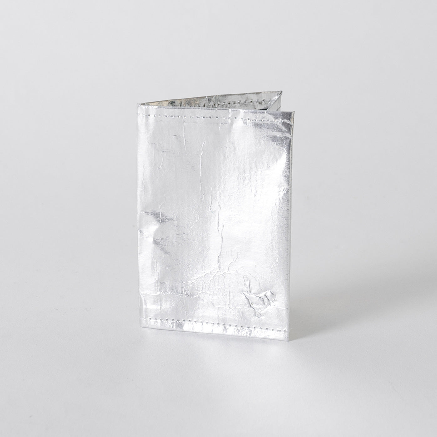 Recycled Cement Paper Slim Wallet Silber