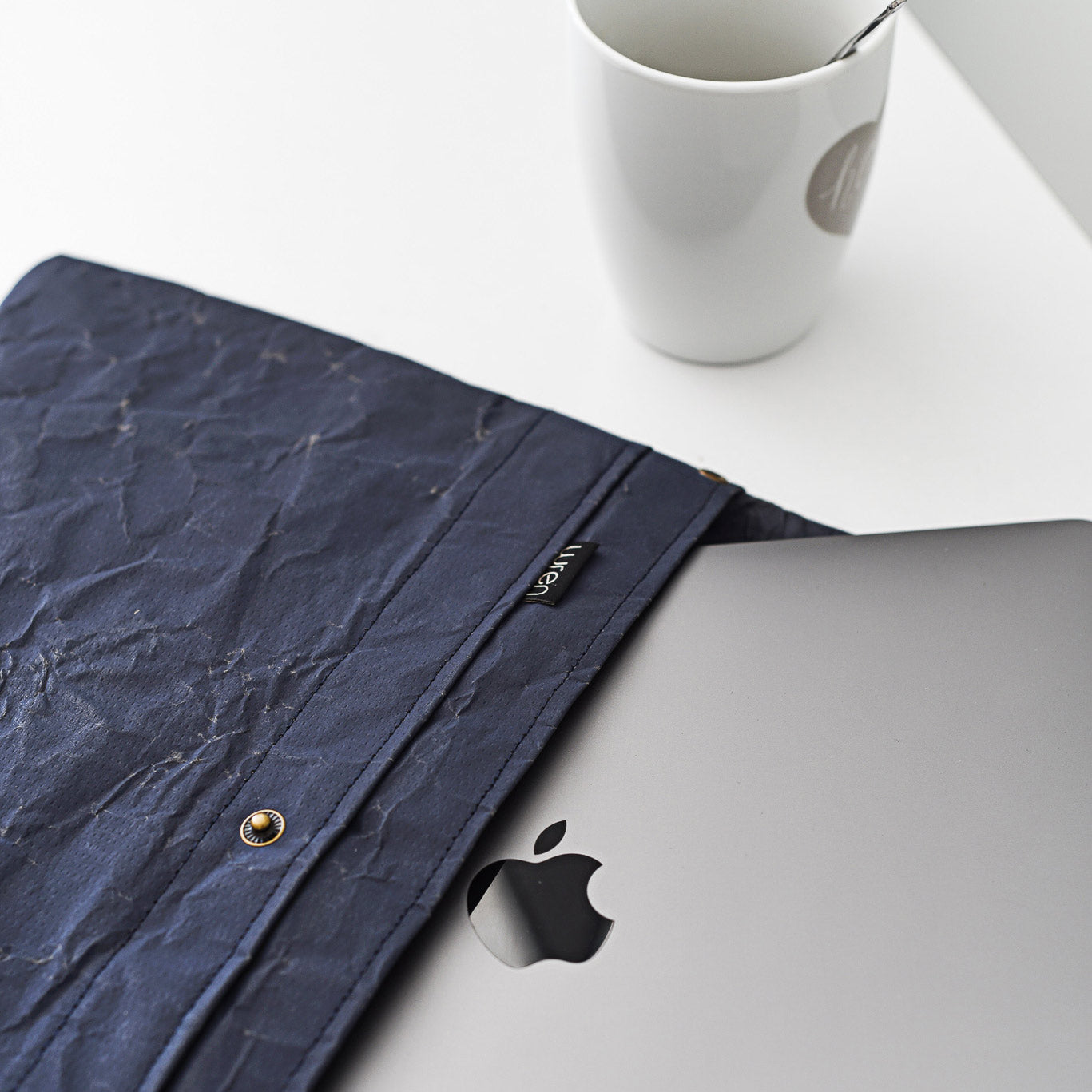Recycled Cement Paper Laptop Deep Blue – verschiedene Größen (Kopie)