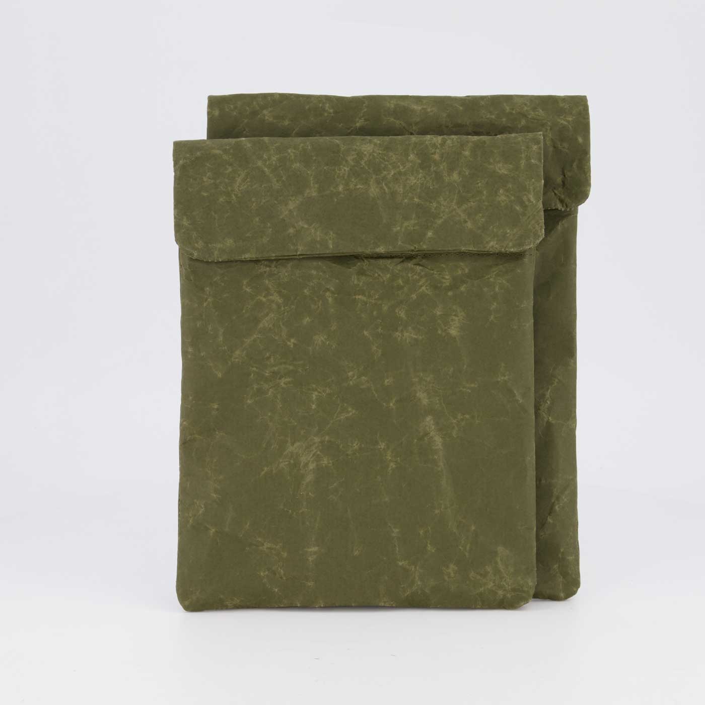 Recycled Cement Paper iPad oder Tablet Sleeve Racing Green